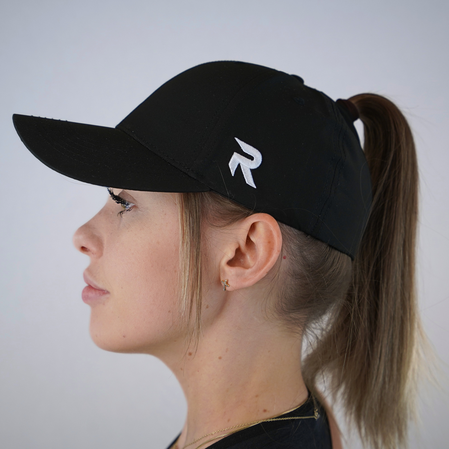 RAVLIN - Ponytail Cap