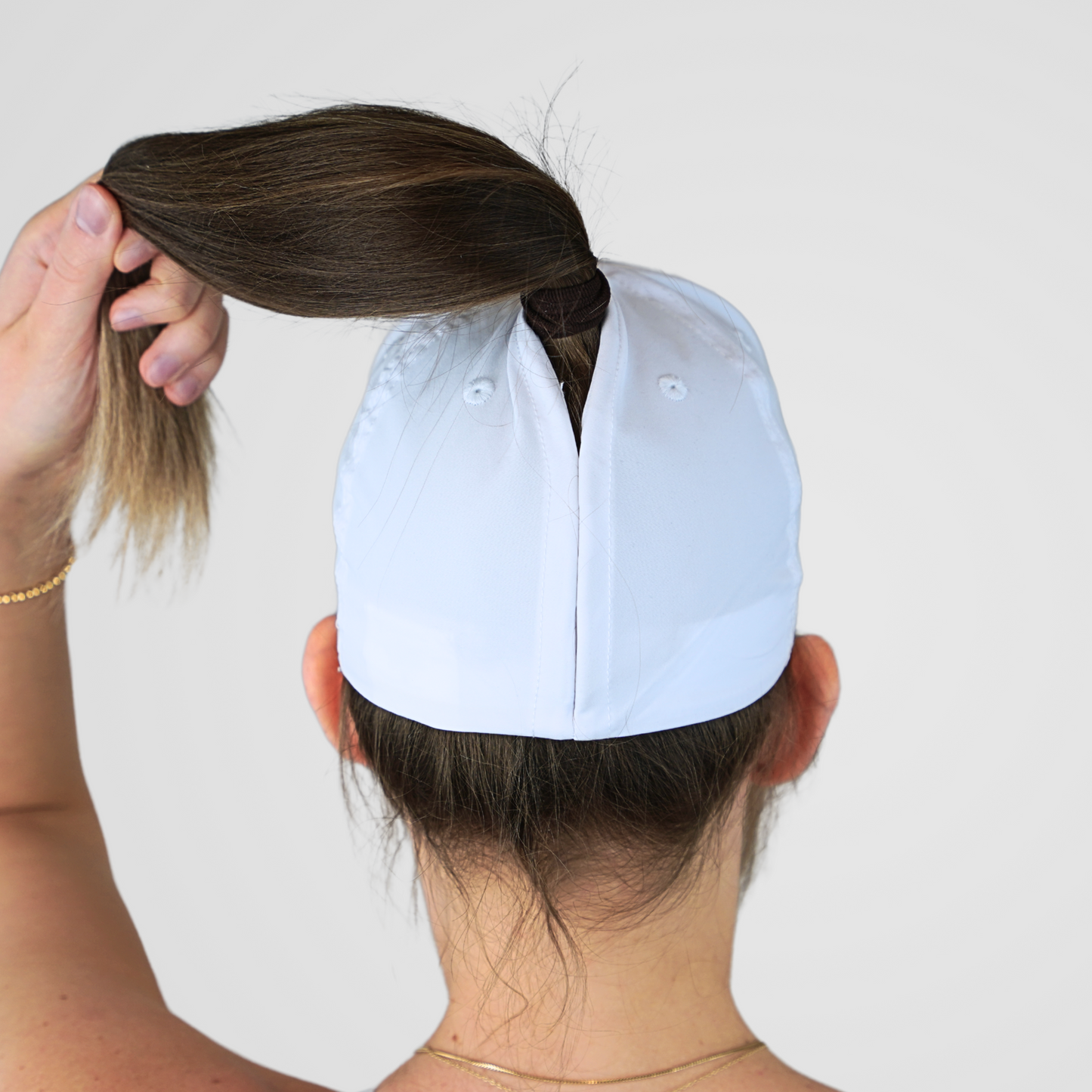 RAVLIN - Ponytail Cap